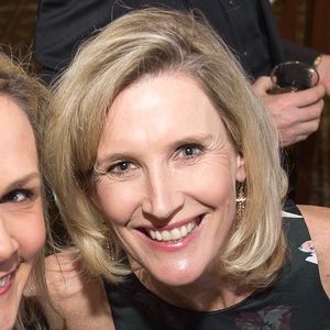 Meet your Posher, Lorie